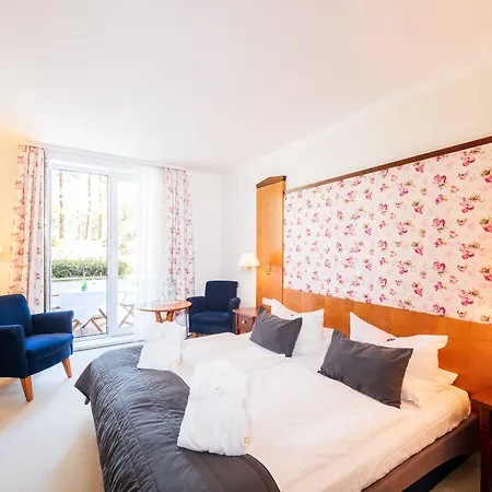Bel Air Strandhotel Glowe-3